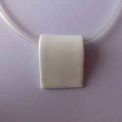 Collier drapé